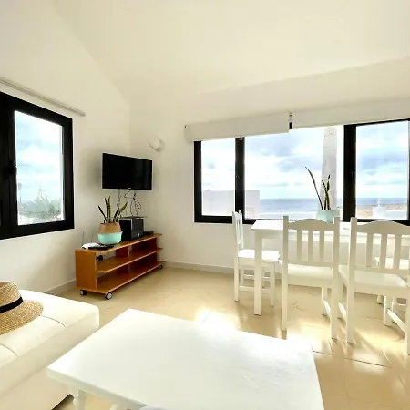 Bungalow Freewifi, Facing The Ocean, Nearby Beach, Apartmán *